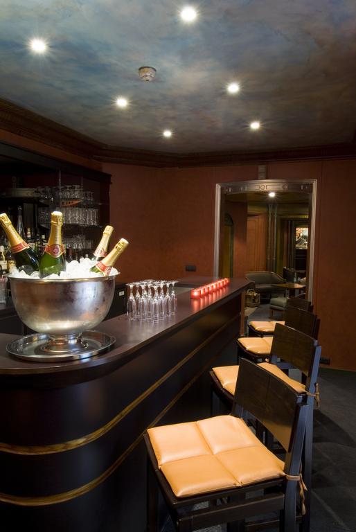 Hotel Restaurant Napoleon Fontainebleau Restauracja zdjęcie